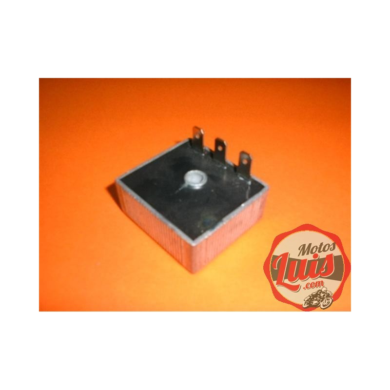 Regulador de Corriente Alterna 12V 3 Fastom